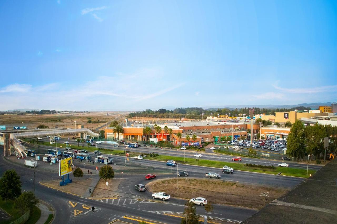 Wyndham Concepcion Pettra Hotel Exterior photo The Mall at Sierra Vista
